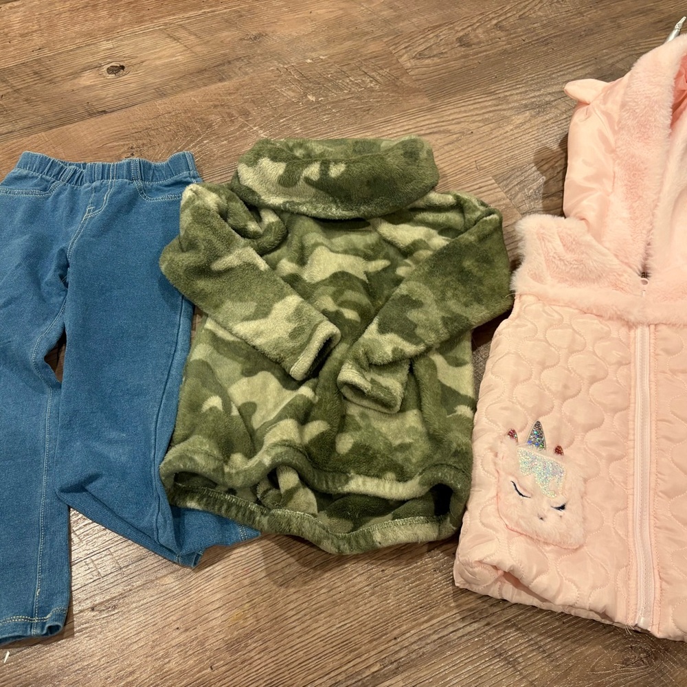 Cat & Jack Green Camo turtleneck fleece, Pink Hoodie vest, jeans & pajamas
